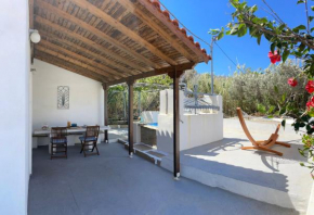 Lefakis cottage